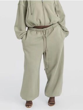 KBB by KAHLANA Women’s High-Rise Straight Leg Sweats - Olive Green XXL